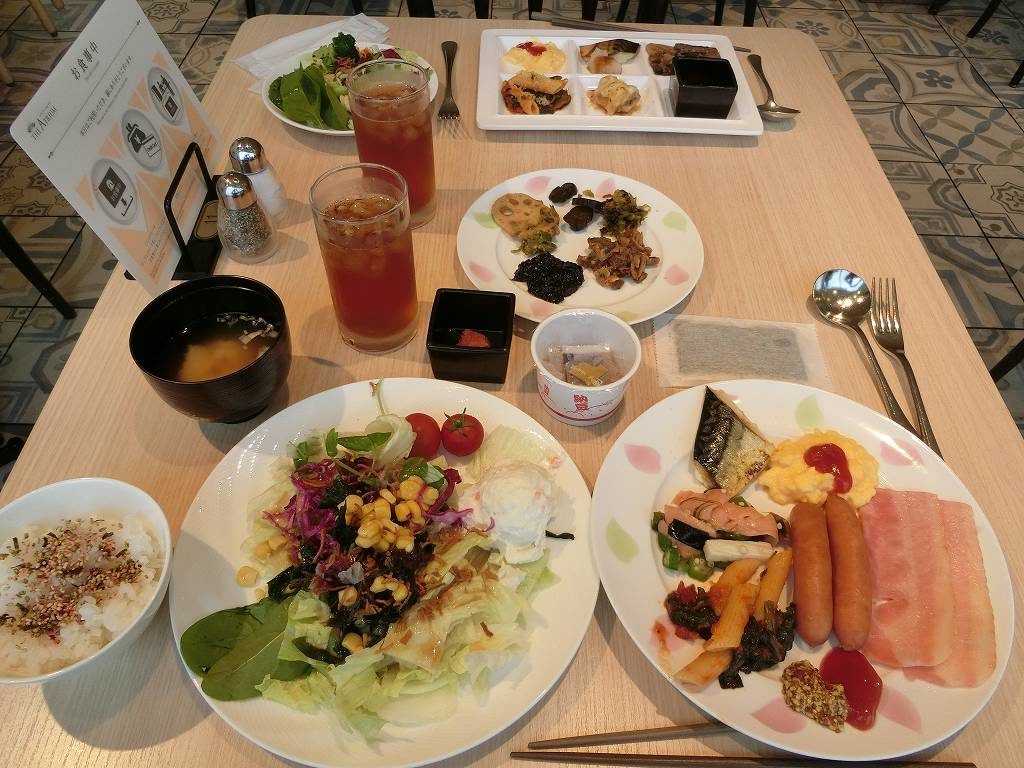 東京ベイ舞浜ホテル クラブリゾートの朝食バイキング キャンピングカーで愉しむ 車中泊キャンプと旅紀行