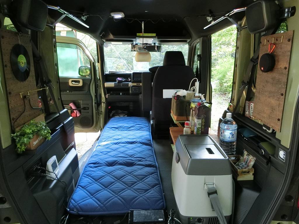 N Vanに車中泊ベッドを コーナンの 省スペース敷布団 キャンピングカーで愉しむ 車中泊キャンプと旅紀行