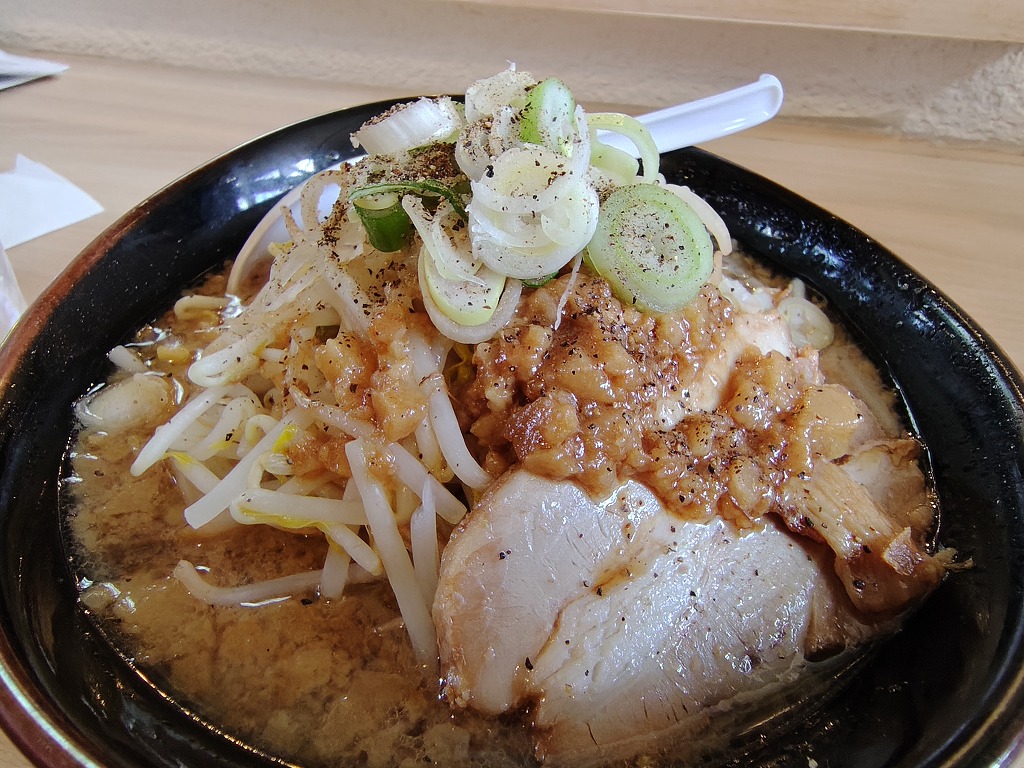 ブタニクロー（二郎系醤油味）