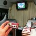 キャンピングカーで懐かしのゲームを。ミニファミコン！